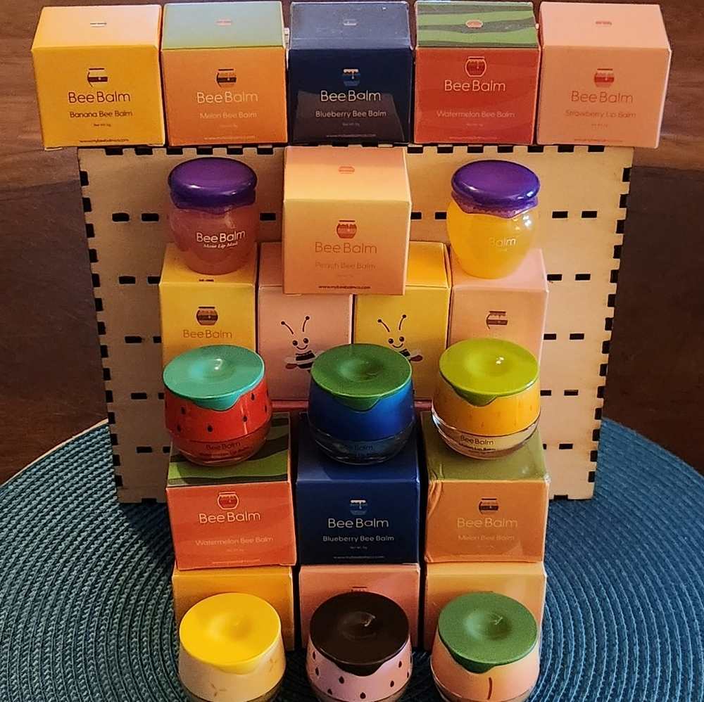 Banana Bee Balm Limited Edition Lip Balm - Picture 4 of 7